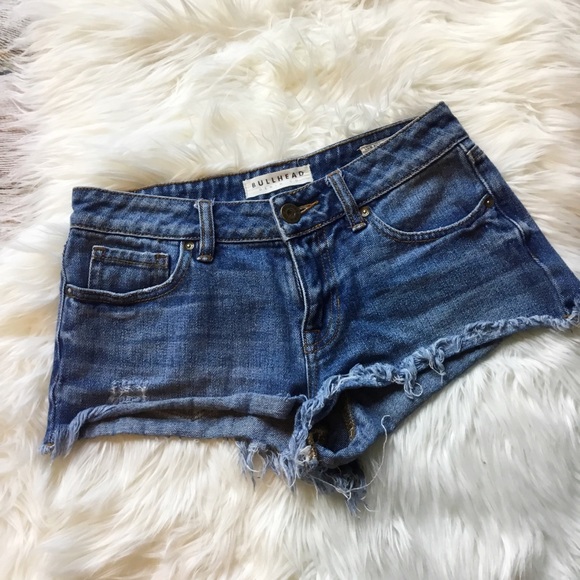Pacsun Bullhead Frayed Shorts Low Rise - Picture 1 of 2